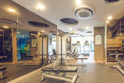 Mọi ví trị trong phòng gym đều đón khí mát dịu, tạo cảm giác thoải mái cho người tập. Mọi ví trị trong phòng gym đều đón khí mát dịu, tạo cảm giác thoải mái cho người tập.