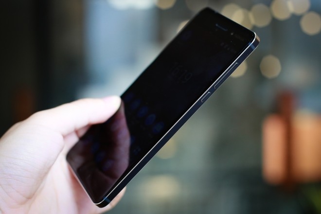 'Mở hộp' Nokia 6 đầu tiên về Việt Nam