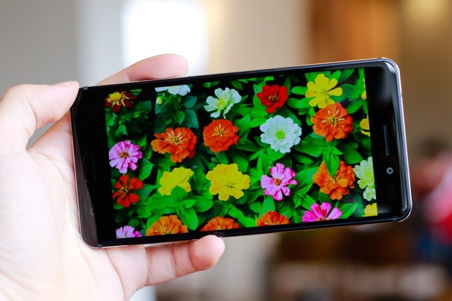 'Mở hộp' Nokia 6 đầu tiên về Việt Nam