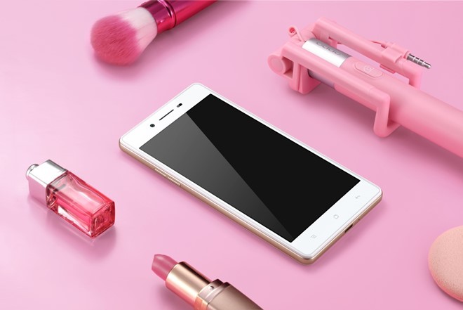 Oppo Neo 7s có khá nhiều điểm tương đồng với Neo 5. Oppo Neo 7s có khá nhiều điểm tương đồng với Neo 5.