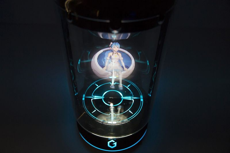 Công ty Nhật Bản này đang phát triển người yêu ảo sống trong hộp kính cho bạn ảnh 1