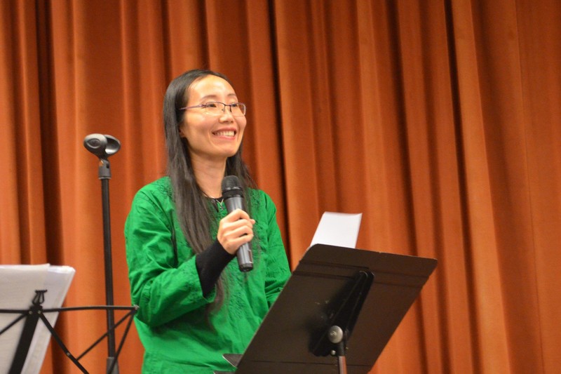 Như Quỳnh de Prelle: Trở thành dịch giả từ chuyển ngữ chính thơ của mình ở Bỉ