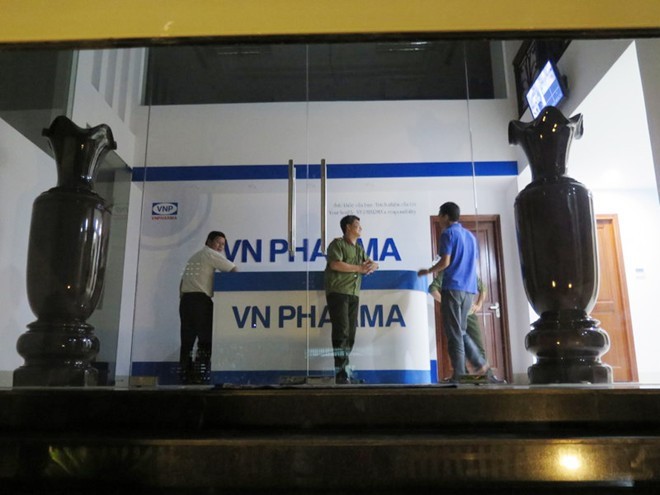 Vụ VN Pharma: Cấp phép cho thuốc ung thư giả và cấp trùng số visa thuốc – Cục Quản lý Dược sơ hở hay cố tình?  