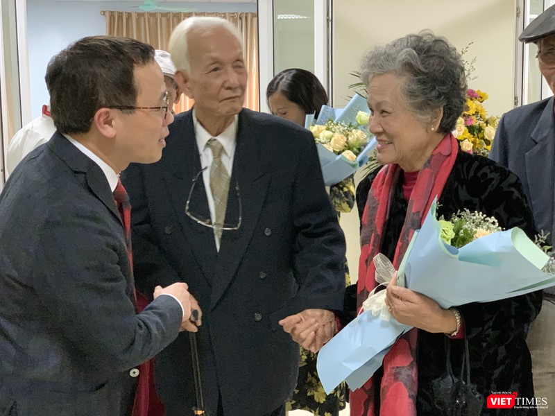 Công bố các nghiên cứu mới nhất về chữa bệnh từ ruồi giấm, sâu tằm ảnh 18 Hơn 40 giáo sư hàng đầu của y tế Việt Nam dự lễ tri ân đặc biệt nhân ngày 20/11