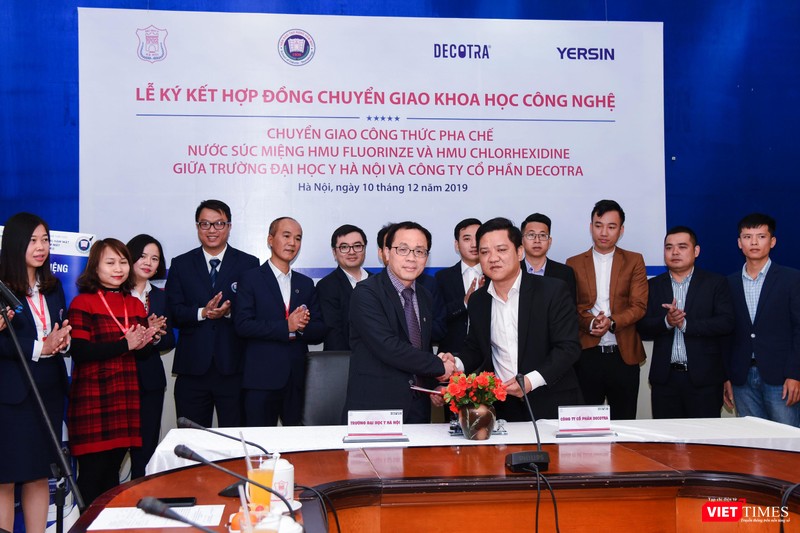 Lần đầu tiên Trường Đại học Y Hà Nội ký kết chuyển giao khoa học công nghệ để ứng dụng vào đời sống 