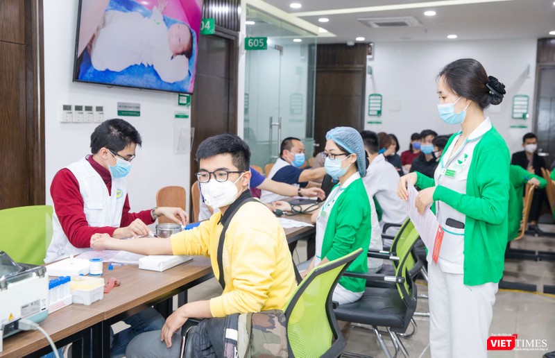 Gần 1.000 CBNV, người nhà bệnh nhân BVĐKQT Thu Cúc hiến máu tình nguyện