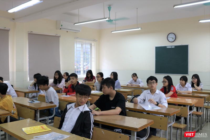 Ở một phòng thi trên địa bàn Hà Nội (ảnh: Minh Thúy)