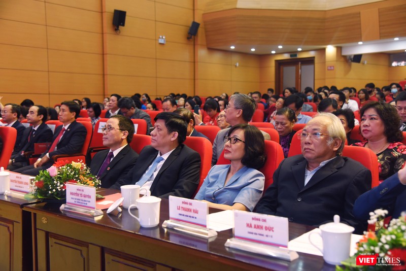 Các đại biểu dự lễ công bố quyết định Chủ tịch Hội đồng trường Trường Đại học Y Hà Nội
