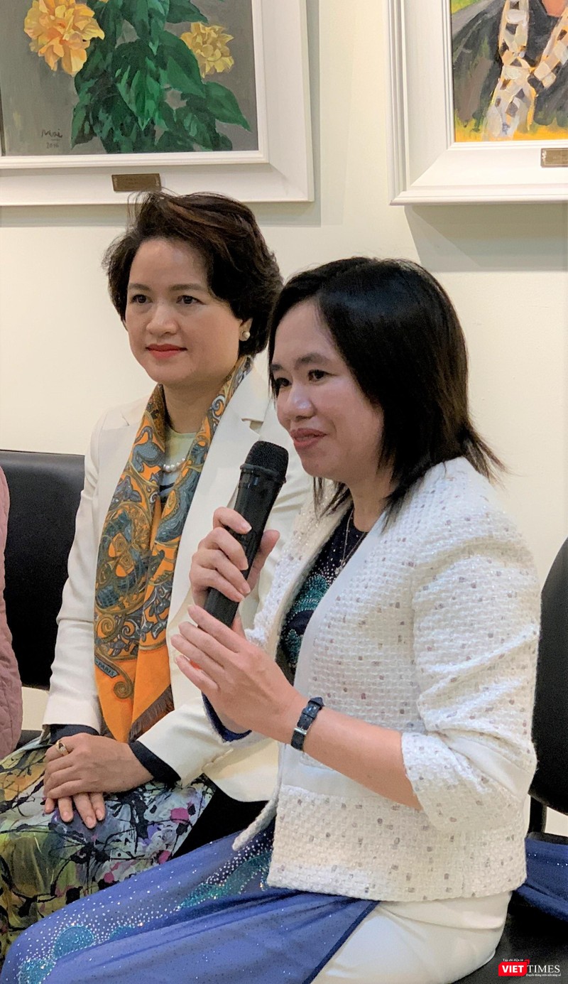 TS. Hà Phương Thư - Trưởng phòng Nano Y Sinh, Viện khoa học Vật liệu và Giám đốc Trung tâm vật liệu y dược tiên tiến tại Viện Khoa học Vật liệu của Viện Hàn lâm KH&CN Việt Nam TS. Hà Phương Thư - Trưởng phòng Nano Y Sinh, Viện khoa học Vật liệu và Giám đốc Trung tâm vật liệu y dược tiên tiến tại Viện Khoa học Vật liệu của Viện Hàn lâm KH&CN Việt Nam