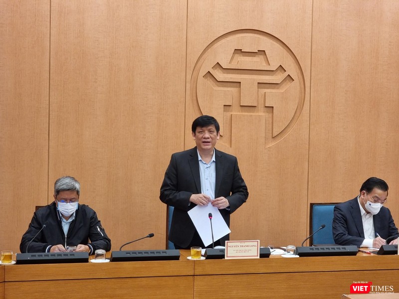 Bộ trưởng Bộ Y tế Nguyễn Thanh Long chia sẻ khó khăn với lãnh đạo UBND TP Hà Nội