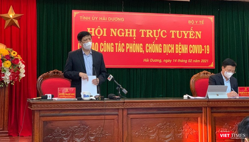 Bộ trưởng Nguyễn Thanh Long cùng Bí thư Tỉnh uỷ Hải Dương Phạm Xuân Thăng chủ trì hội nghị trực tuyến tại vùng dịch Hải Dương.