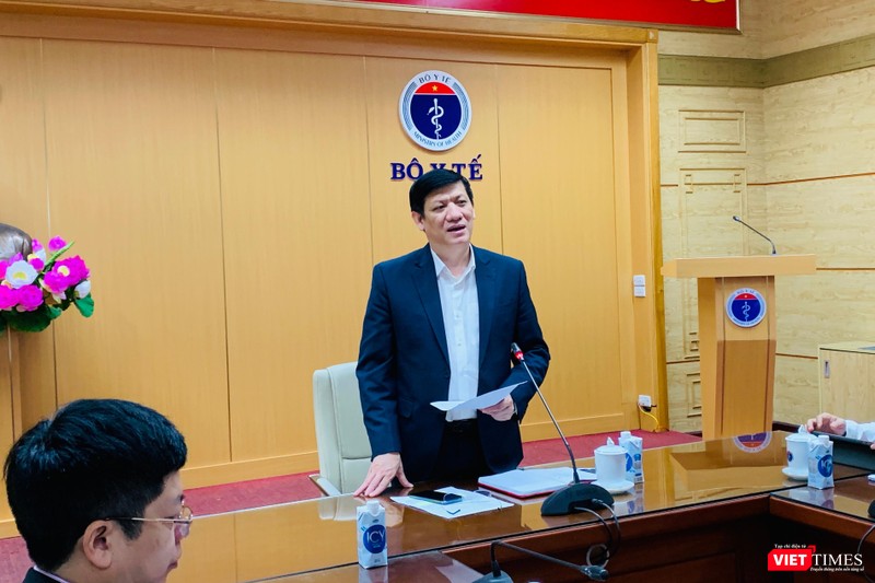 Bộ trưởng Bộ Y tế Nguyễn Thanh Long phát biểu tại cuộc họp đảm bảo an toàn phòng, chống COVID-19 tại các cơ sở khám, chữa bệnh Bộ trưởng Bộ Y tế Nguyễn Thanh Long phát biểu tại cuộc họp đảm bảo an toàn phòng, chống COVID-19 tại các cơ sở khám, chữa bệnh