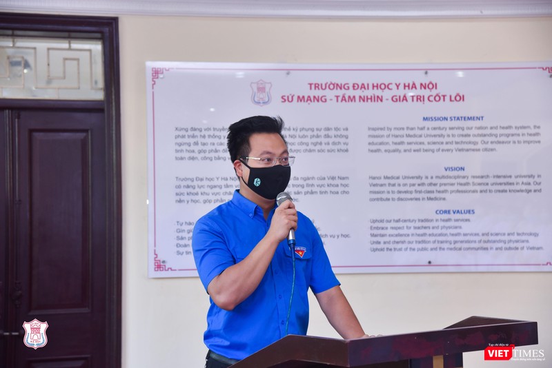 Phó Bí thư Thành đoàn Hà Nội Trần Quang Hưng cũng đánh giá cao việc tình nguyện lên đường hỗ trợ tâm dịch Bắc Ninh của các đoàn viên, sinh viên Trường Đại học Y Hà Nội t