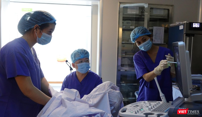 Thiếu thuốc, vật tư y tế, khiến người bệnh mất quyền lợi, còn bác sĩ sẽ khó khăn trong chẩn đoán và điều trị Thiếu thuốc, vật tư y tế, khiến người bệnh mất quyền lợi, còn bác sĩ sẽ khó khăn trong chẩn đoán và điều trị