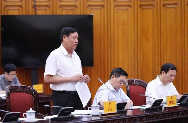 Thứ trưởng phụ trách, điều hành Bộ Y tế Đỗ Xuân Tuyên phát biểu tại buổi họp - Ảnh: VGP Thứ trưởng phụ trách, điều hành Bộ Y tế Đỗ Xuân Tuyên phát biểu tại buổi họp - Ảnh: VGP