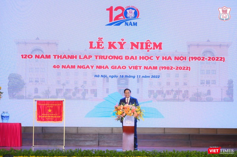Thủ tướng Chính phủ Phạm Minh Chính biểu dương những thành tích nổi bật của Trường Đại học Y Hà Nội trong 120 năm qua