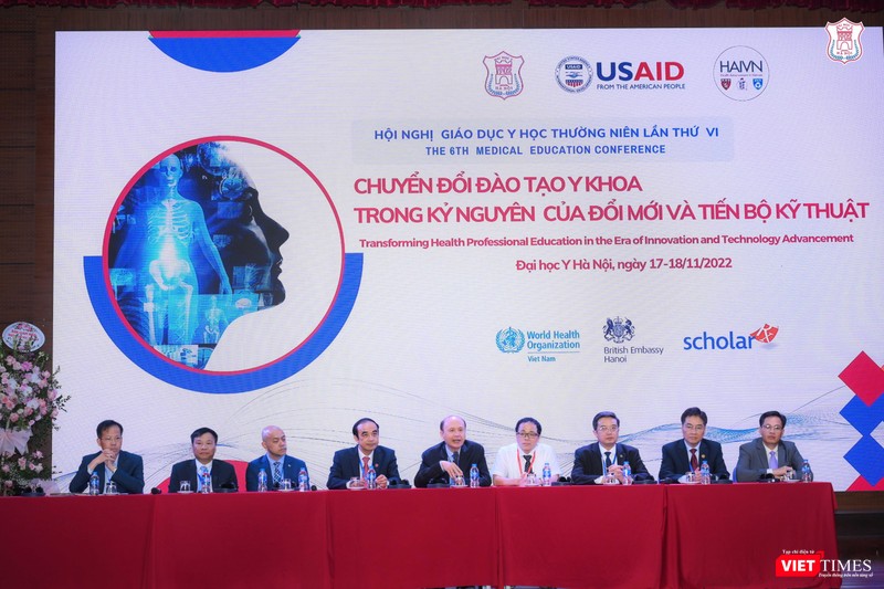 Lãnh đạo các trường đại học trong cả nước trao đổi về việc nâng cao chất lượng đào tạo nguồn nhân lực lĩnh vực sức khỏe