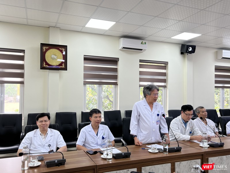 GS.TS. Trần Bình Giang - Giám đốc Bệnh viện Việt Đức - thông tin về ca ghép đa tạng từ người chết não thứ 100 tại Bệnh viện