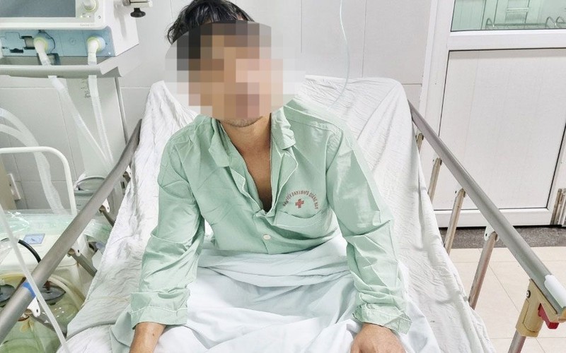 Bệnh nhân bị ngộ độc nặng đã dừng thở máy, sức khỏe dần phục hồi (ảnh: BV) Bệnh nhân bị ngộ độc nặng đã dừng thở máy, sức khỏe dần phục hồi (ảnh: BV)