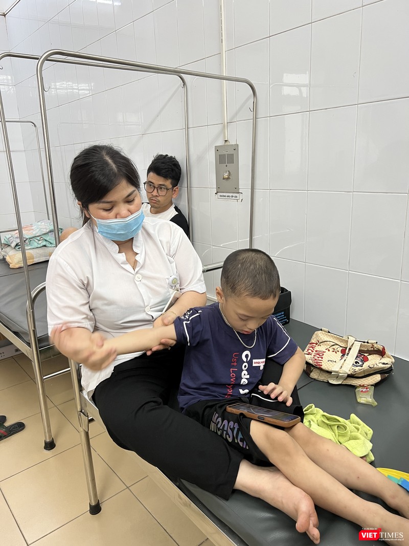 VT_ bấm huyệt.JPG