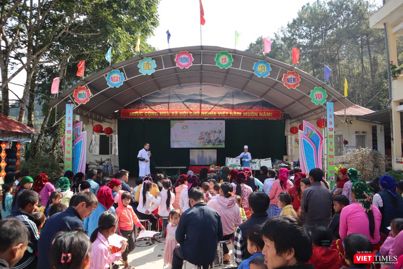 VT_Hướng dẫn thực hành nấu bữa ăn dinh dưỡng cho trẻ tại huyện Mèo Vạc, tỉnh Hà Giang.jpg