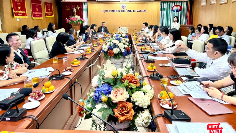 Cục Phòng, chống HIV/AIDS (Bộ Y tế) cùng các tổ chức quốc tế cung cấp thông tin cho báo chí về tình hình HIV ở Việt Nam năm 2023