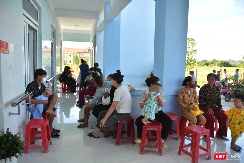 VT_ chơ tiem vaccin.jpg