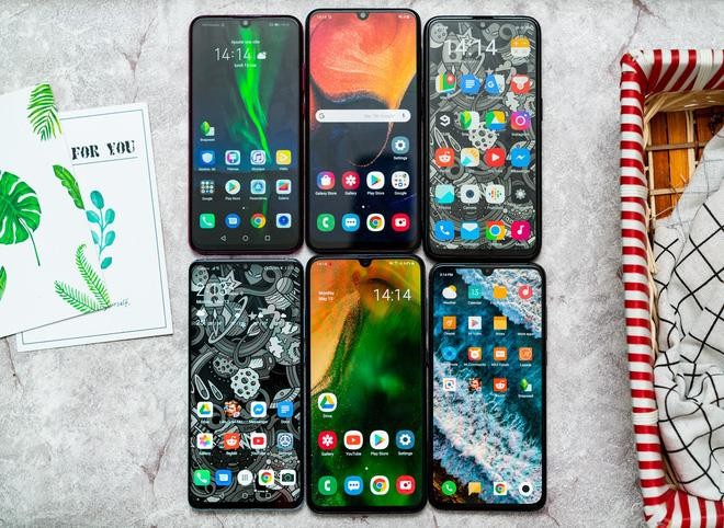 Các smartphone có vết cắt hình 'giọt nước' từ nhiều hãng khác nhau