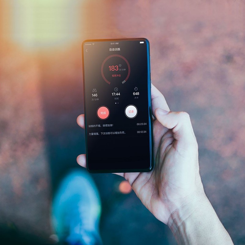 Xiaomi có mẫu áo thể thao xịn như được Iron Man chế tạo ảnh 5