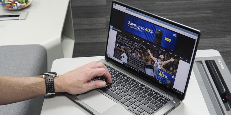 Laptop Dell được phát hiện có lỗ hổng bảo mật nghiêm trọng. Ảnh: Digital Trends.