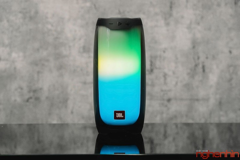Mở hộp và đánh giá JBL Pulse 4 đầu tiên tại Việt Nam ảnh 9