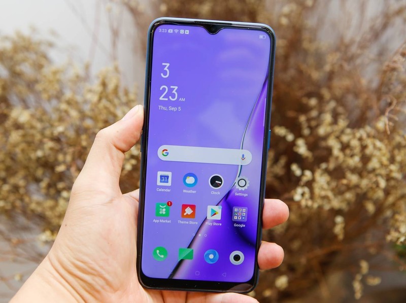 6 smartphone tầm trung pin khủng