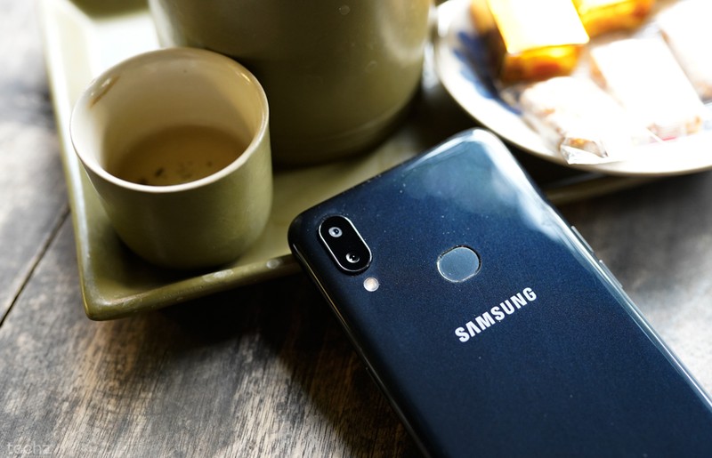 Galaxy A10s cũng là một lựa chọn vừa tầm cho người mới sử dụng smartphone