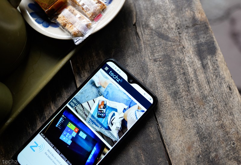 Galaxy A10s cũng là một lựa chọn vừa tầm cho người mới sử dụng smartphone