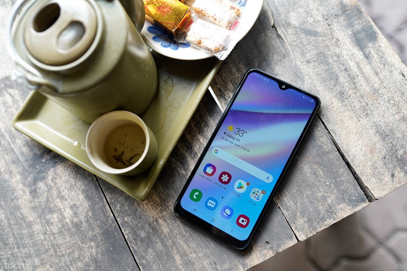 Galaxy A10s cũng là một lựa chọn vừa tầm cho người mới sử dụng smartphone