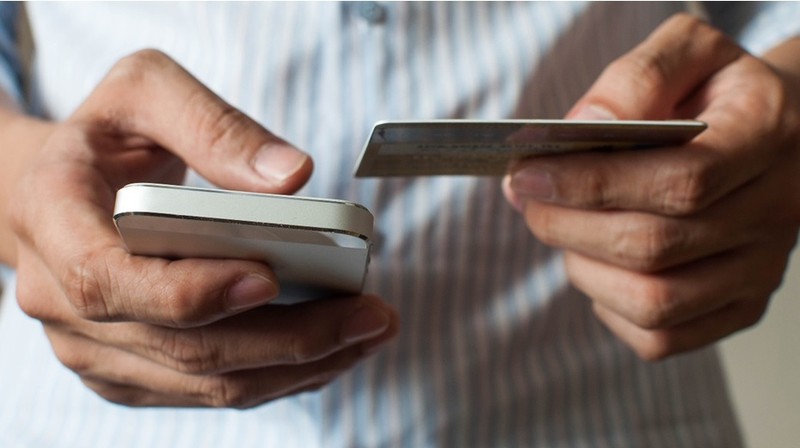 Đối phó mã độc và tội phạm mạng, tránh bị mất tiền khi dùng smartphone