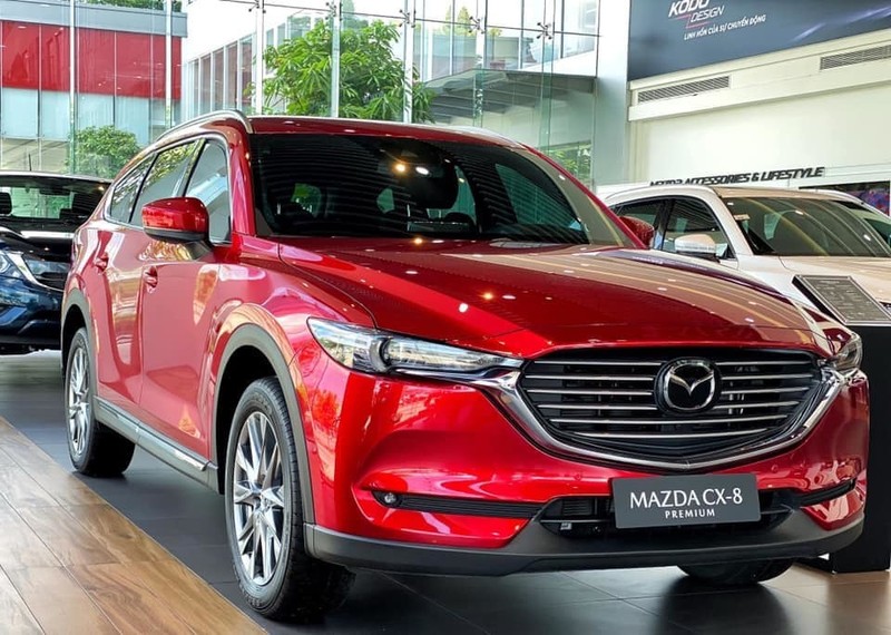 Mẫu xe SUV Mazda CX-8 cũng đang được giảm giá ở tất cả các phiên bản.