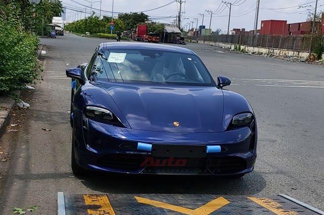 Porsche Taycan đầu tiên tại Việt Nam. Ảnh: Autopro. Porsche Taycan đầu tiên tại Việt Nam. Ảnh: Autopro.