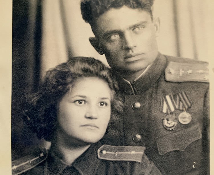 Brok-Beltsova và chồng. Ảnh: Washington Post. Brok-Beltsova và chồng. Ảnh: Washington Post.