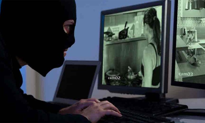 Bảo mật là một trong những rào cản của smart home. Ảnh: Scientific Mystery.