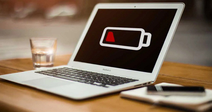 Định kì vệ sinh laptop mỗi năm 1 lần, giúp laptop thông thoáng và không bị nóng trong quá trình sử dụng.