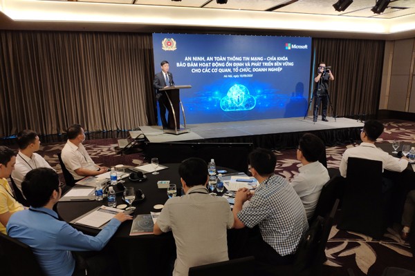 Cục An ninh mạng và phòng chống tội phạm sử dụng công nghệ cao và Microsoft tổ chức Hội thảo chuyên đề “An ninh, an toàn thông tin mạng – Chìa khóa đảm bảo hoạt động ổn định và phát triển bền vững cho các cơ quan, tổ chức, doanh nghiệp” tại Việt Nam.