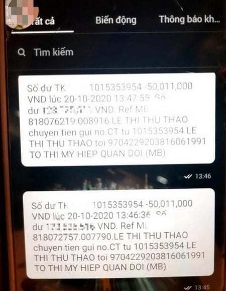 Vợ của nạn nhân vụ thủy điện Rào Trăng 3 bị trừ liên tục 50 triệu đồng trên hai giao dịch cách nhau chỉ 1 phút. Vợ của nạn nhân vụ thủy điện Rào Trăng 3 bị trừ liên tục 50 triệu đồng trên hai giao dịch cách nhau chỉ 1 phút.