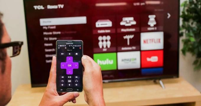 Nhiều mẫu TV TCL bán tại Mỹ bị phát hiện chứa lỗ hổng bảo mật. Ảnh: Cnet.
