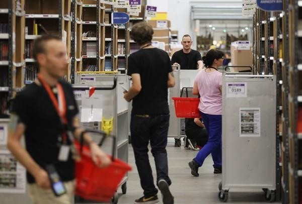 Kho hàng ở Mỹ kiểm soát an ninh rất gắt gao.