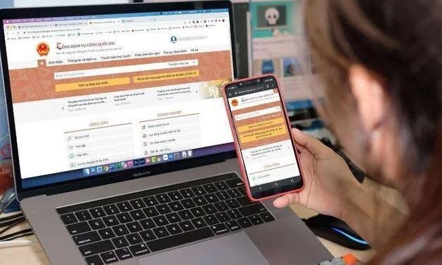 Khuyến khích người dân sử dụng các dịch vụ công trực tuyến trong thời gian dịch bệnh. (Ảnh: Internet) Khuyến khích người dân sử dụng các dịch vụ công trực tuyến trong thời gian dịch bệnh. (Ảnh: Internet)