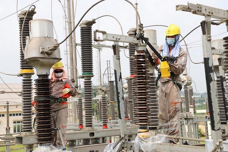 EVNNPC nỗ lực cấp điện an toàn, ổn định mùa nắng nóng.