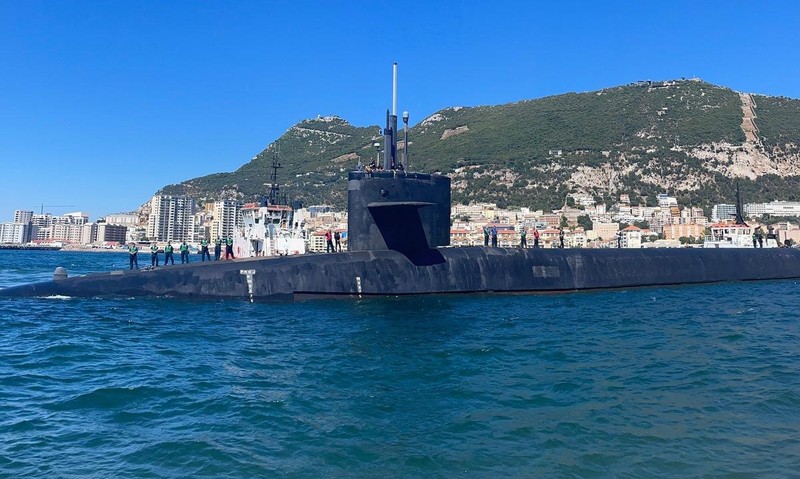 Tàu ngầm USS Alaska cập cảng Gibraltar hôm 28/6. Ảnh: US Navy.