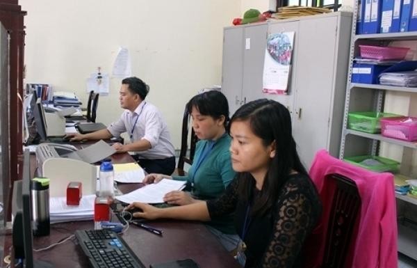 Tăng cường ứng dụng công nghệ thông tin trong cải cách hành chính. (Ảnh tư liệu)