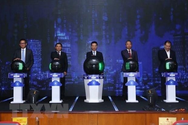 Nghi thức phát động Chiến dịch thúc đẩy chuyển đổi số bằng nền tảng điện toán đám mây Việt Nam. (Nguồn: TTXVN)